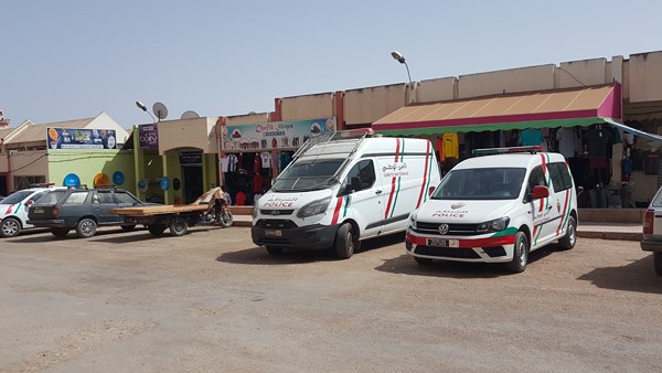 السلطة المحلية ورجال الأمن الوطني والقوات المساعدة مع مصالح جماعة زايو تستمر في عملية تحرير الملك العمومي